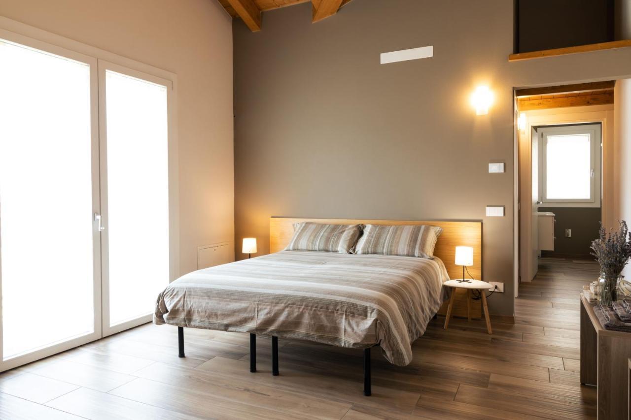 Appartamenti Del Borgo Боргосезия Екстериор снимка